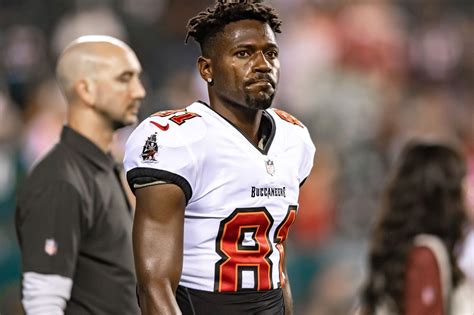 Antonio Brown Leaks Texts With Tampa Bay Buccaneers Coach Bruce Arians Antonio Brown Leaks Texts With Tampa Bay Buccaneers Coach Bruce Arians