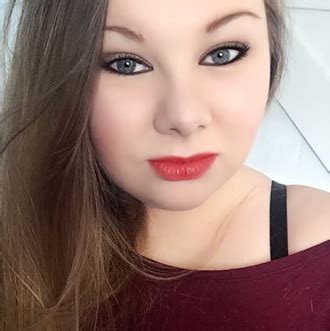 Cece Rose Livres Biographie Extraits Et Photos Booknode Cece Rose Livres Biographie Extraits Et Photos Booknode