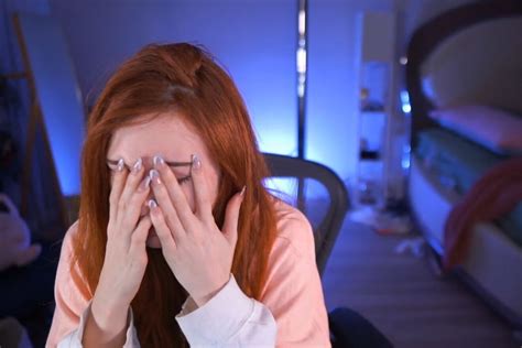 Colas Para Ser Pisado Por La Streamer De Onlyfans Amouranth Durante La Colas Para Ser Pisado Por La Streamer De Onlyfans Amouranth Durante La