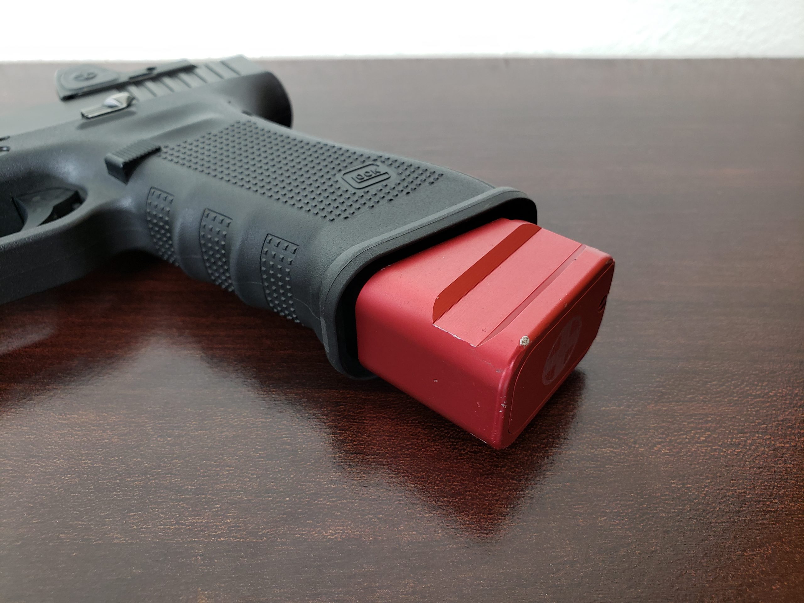 Glock Factory 15 Round Magazine W Mag Adapt Glock 29 Mag Glock Factory 15 Round Magazine W Mag Adapt Glock 29 Mag