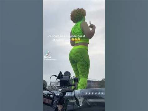 Ice Spice Twerking At Rolling Loud Icespice Rollingloud Please Ice Spice Twerking At Rolling Loud Icespice Rollingloud Please