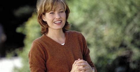 Joey Lauren Adams The 90S Star Is Set For A Major Comeback Giant Joey Lauren Adams The 90S Star Is Set For A Major Comeback Giant