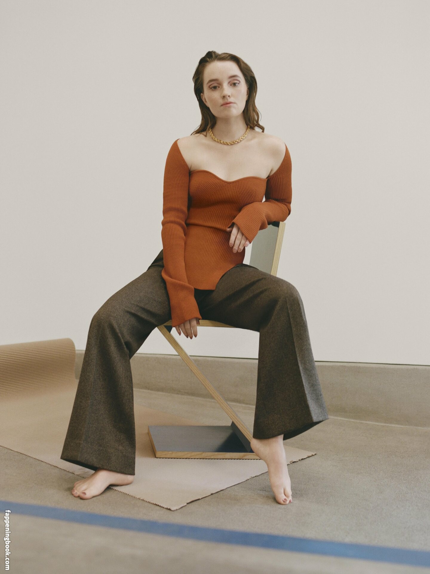 Kaitlyn Dever Nude