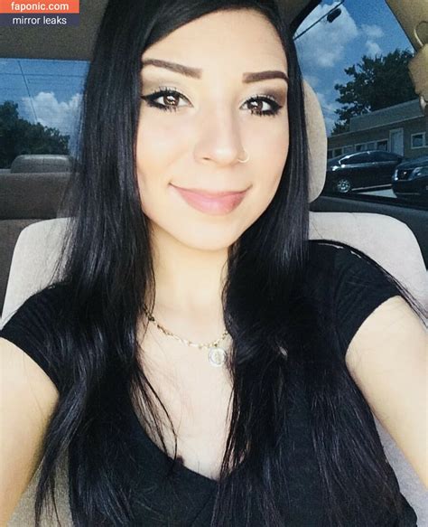 Latina Nude Ladies