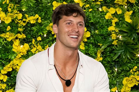 Love Island Usa S Rob Is Shooting Music Video With Nessa Barrett Love Island Usa S Rob Is Shooting Music Video With Nessa Barrett