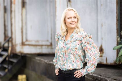 Nienke Bakker Hoofd Eo Metterdaad Over Haar Geloof Eo Nienke Bakker Hoofd Eo Metterdaad Over Haar Geloof Eo
