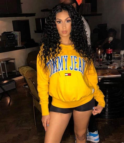 Queen Naija Nude