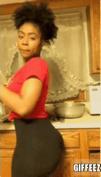 5 Thick Booty Gifs