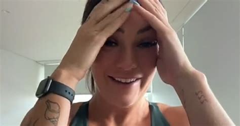 Une Femme D Couvre Que Son Beau P Re Est Son Plus Grand Fan Sur Une Femme D Couvre Que Son Beau P Re Est Son Plus Grand Fan Sur