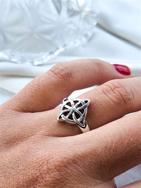 Venta Anillo Nudo De Brujas En Stock Venta Anillo Nudo De Brujas En Stock
