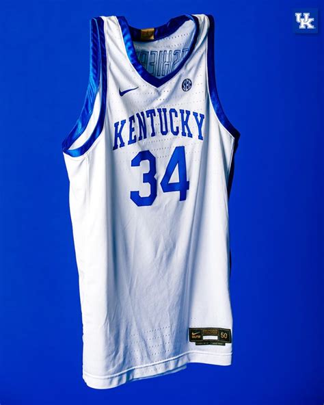 Wildcats Basketball Uniform
